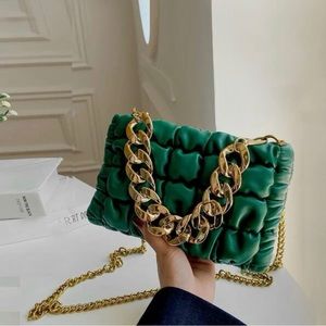Green chain purse